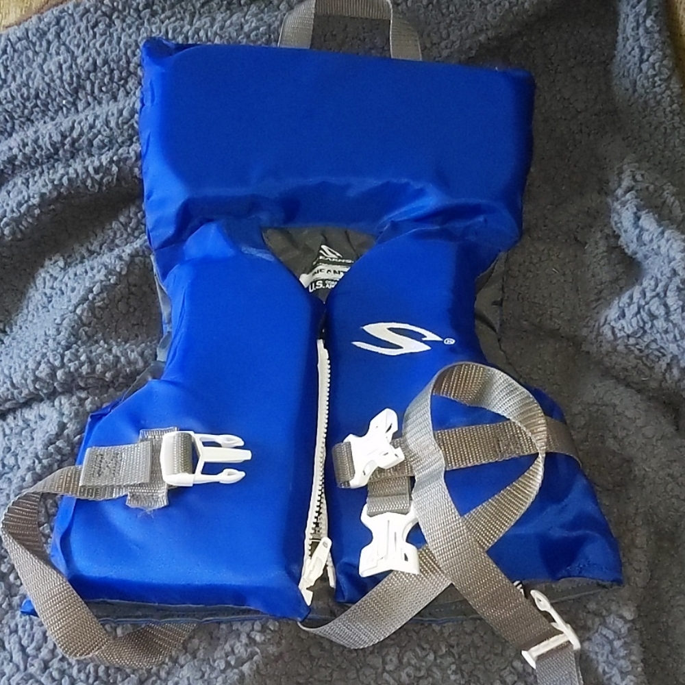 Infant life jacket